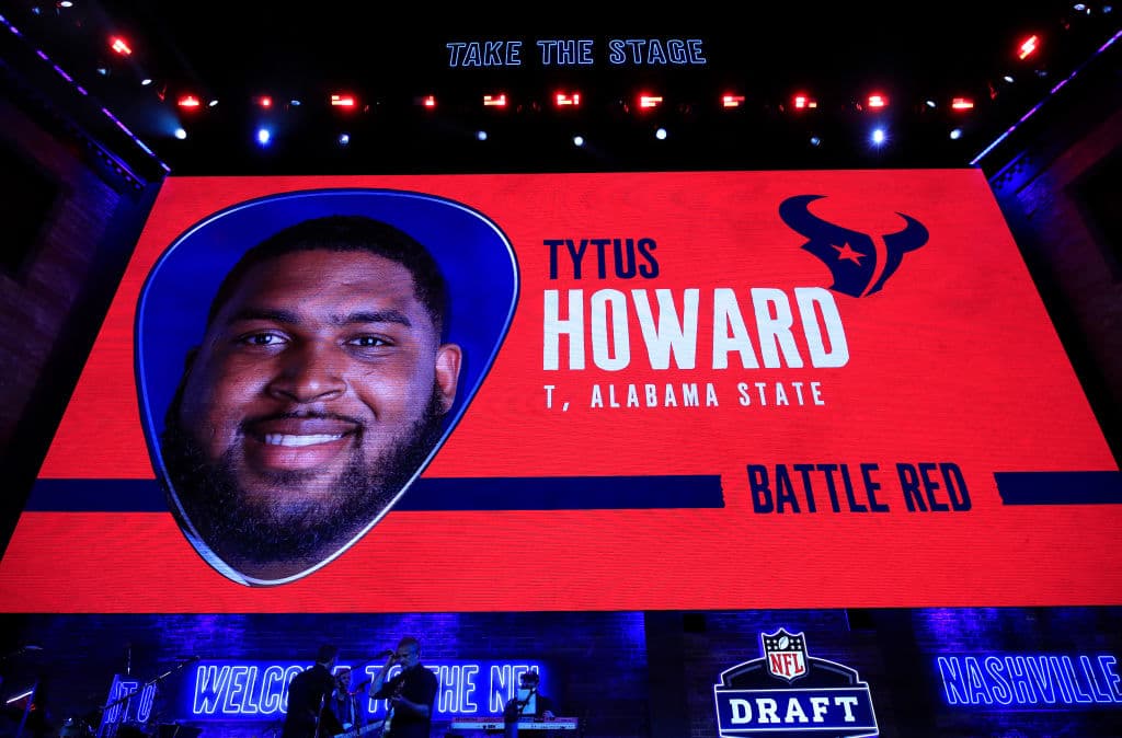<b>23) Tytus Howard (Alabama State)</b>. Los Houston Texans sorprendieron al reclutar en la posición 23 al liniero ofensivo de los Hornets, una escuela de bajo perfil.