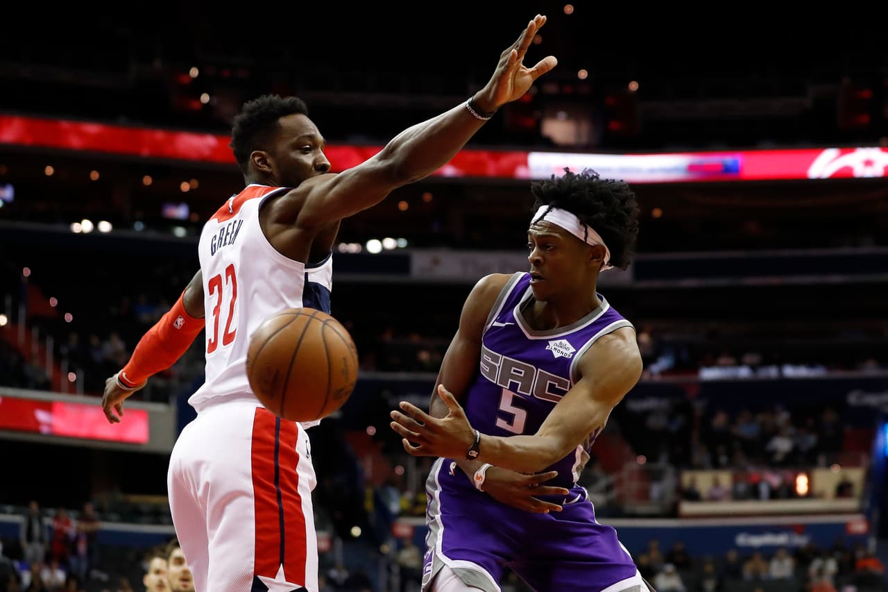 Jugando a un gran nivel, se vuelve a lucir por Washington Bradley Beal con 27 unidades, en tanto que por Sacramento destacó D'Aron Fox con 23 tantos, aunque hubo siete Kings en doble dígito en puntos.