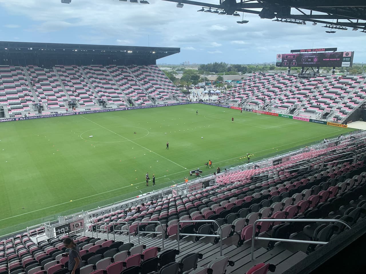 Aficionados se dieron cita en el Estadio DRV PNK ubicado en Fort Lauderdale para el encuentro entre Atlanta United y los locales, el Inter Miami, donde hubo empate 1-1 durante la semana 4 de la MLS.