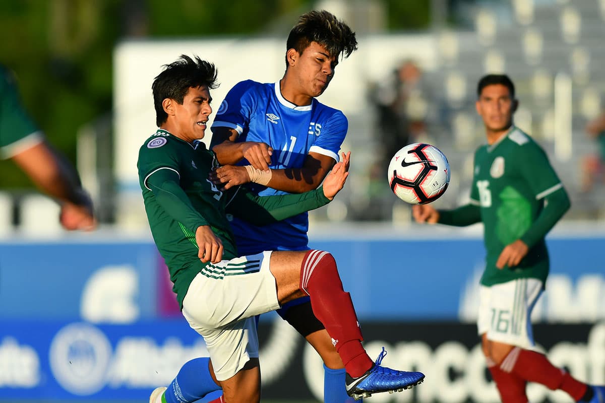 El Salvador intentó esporádicamente generar peligro sin lograr efectividad en el área mexicana, por lo que la victoria no estuvo en mayor riesgo.