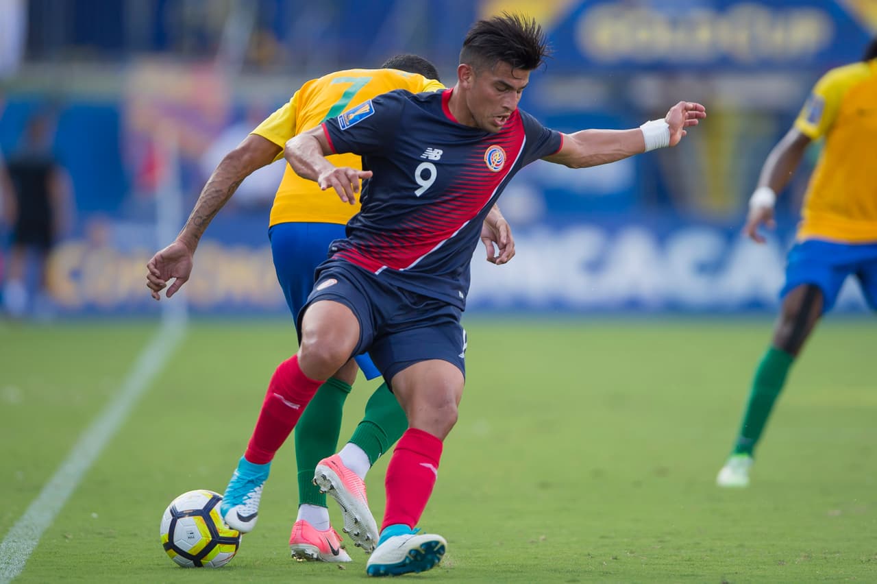 Guayana terminó el encuentro con 10 hombres por la expulsión de Ludovic Baal al minuto 61.