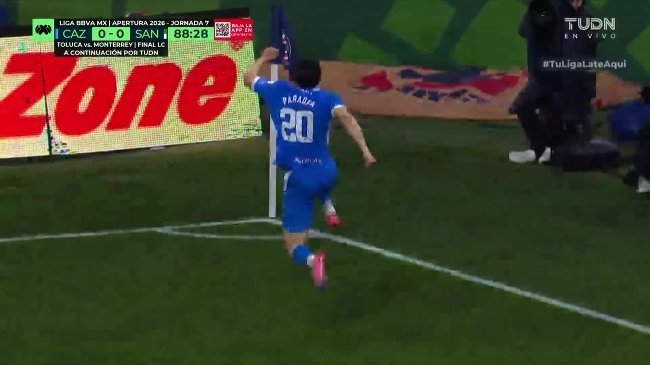 ¡El golazo de último minuto de Paradela a Santos!