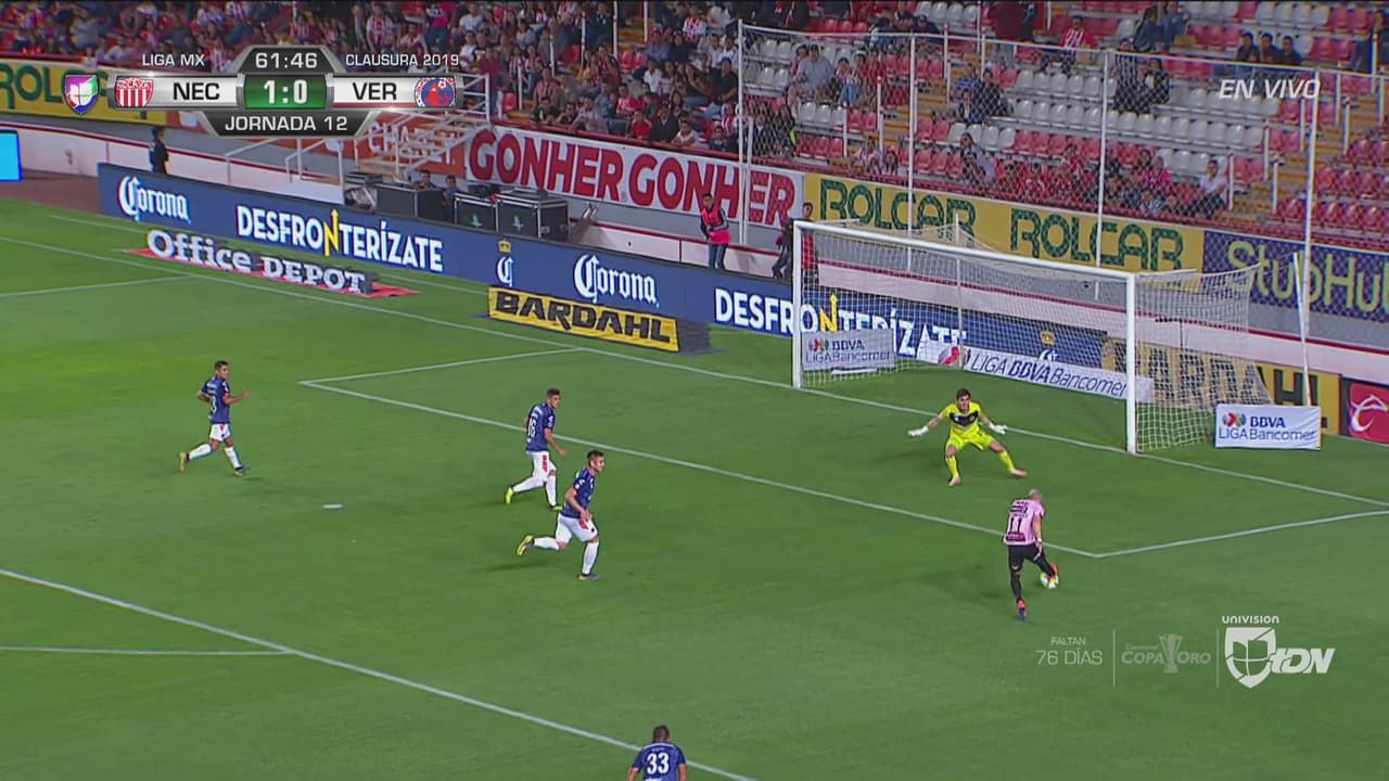 ¡Jurado se vistió de héroe y evitó el segundo gol de Necaxa!