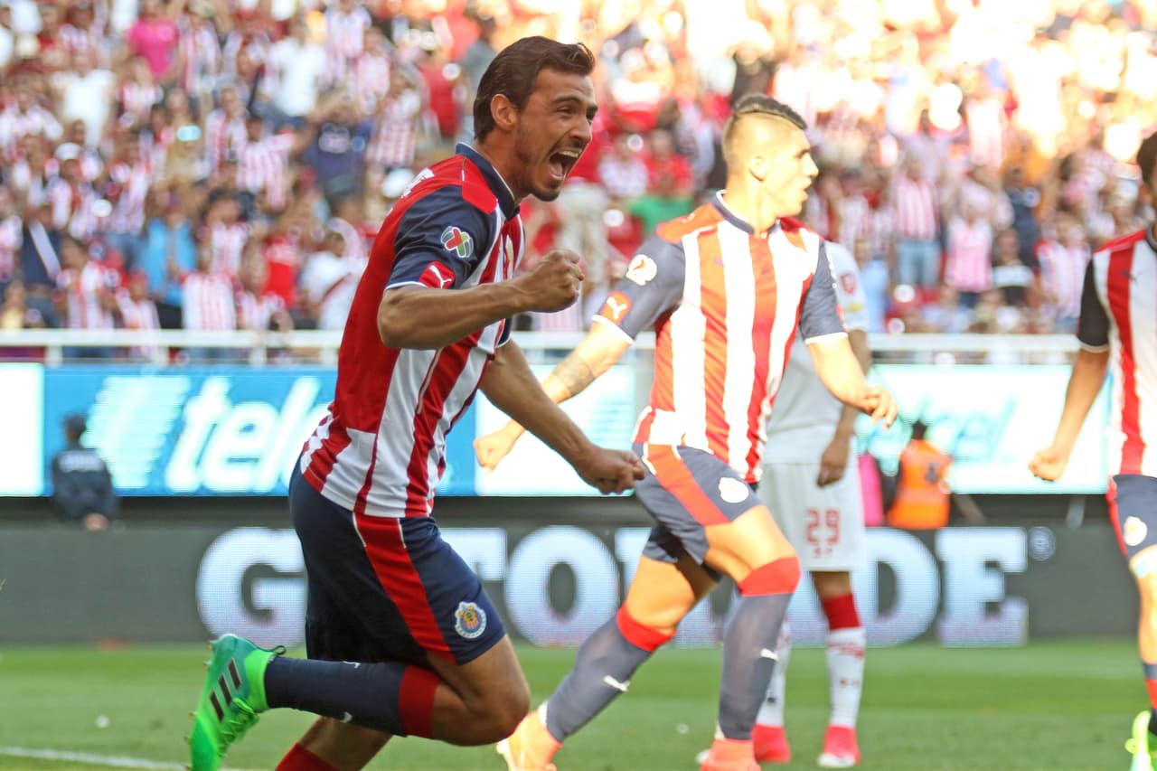 El gol llegó al minuto 30. Néstor Calderón cobró un tiro libre al primer poste y el balón se coló con cierta complicidad del portero toluqueño.