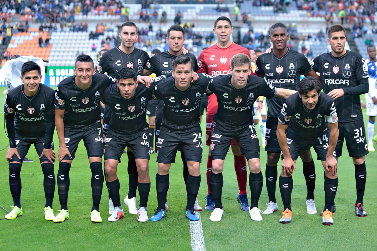 Jorge Martínez, estratega de los Rayos comenzó con este once inicial.