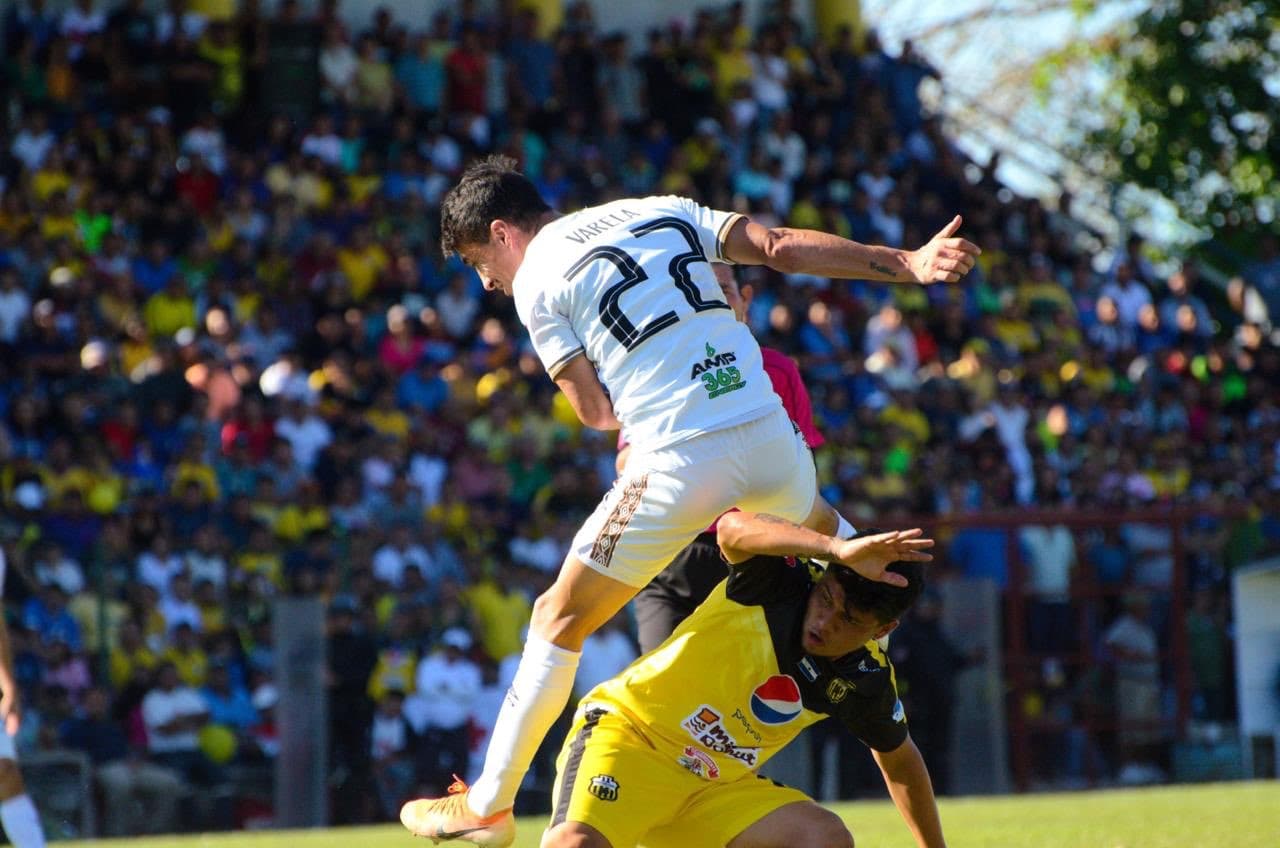Los salvadoreños lograron entrar gracias a la calificación del Motagua a semifinales de la Liga Concacaf, por lo que el Waterhouse de Jamaica se quedó sin posibilidad de alcanzar a Alianza en la tabla general de la liga.