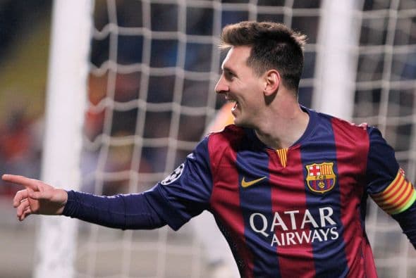 Lionel es un delantero muy hábil con la pelota y que puede sacarse una genialidad de la chintera en cualquier momento. Es un fenómeno en el mano a mano y una pesadilla para cualquier portero o defensor que pretenda frenarlo.