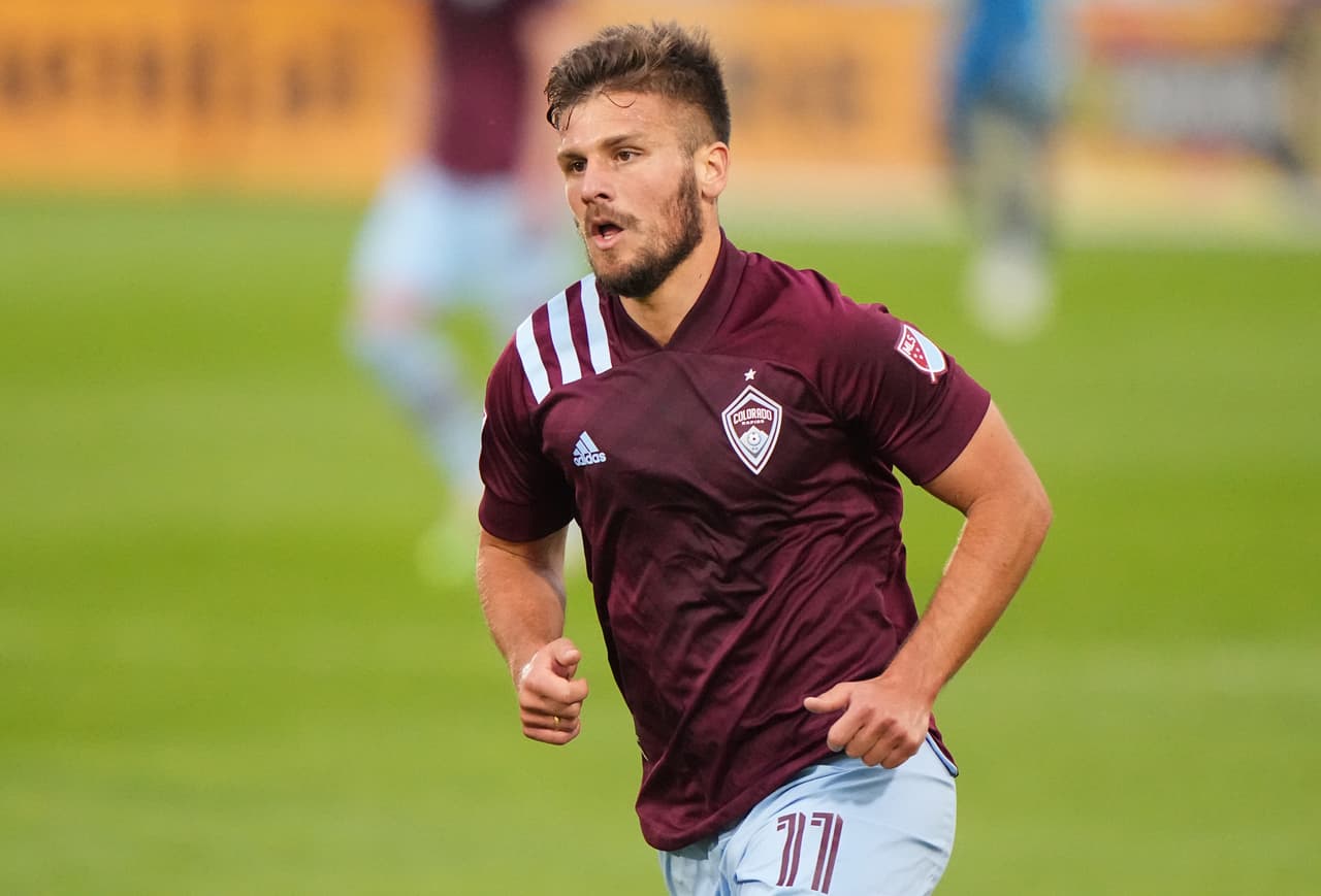 Una presencia destacada en el ataque de Colorado Rapids es la del chileno Diego Rubio.
<br>