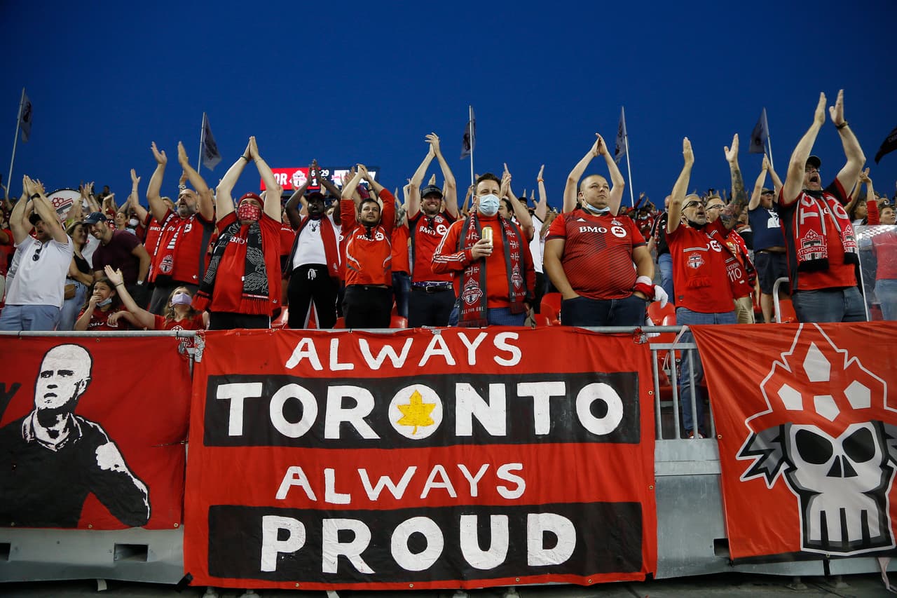 "Siempre Toronto. Siempre orgullosos".
<br>
