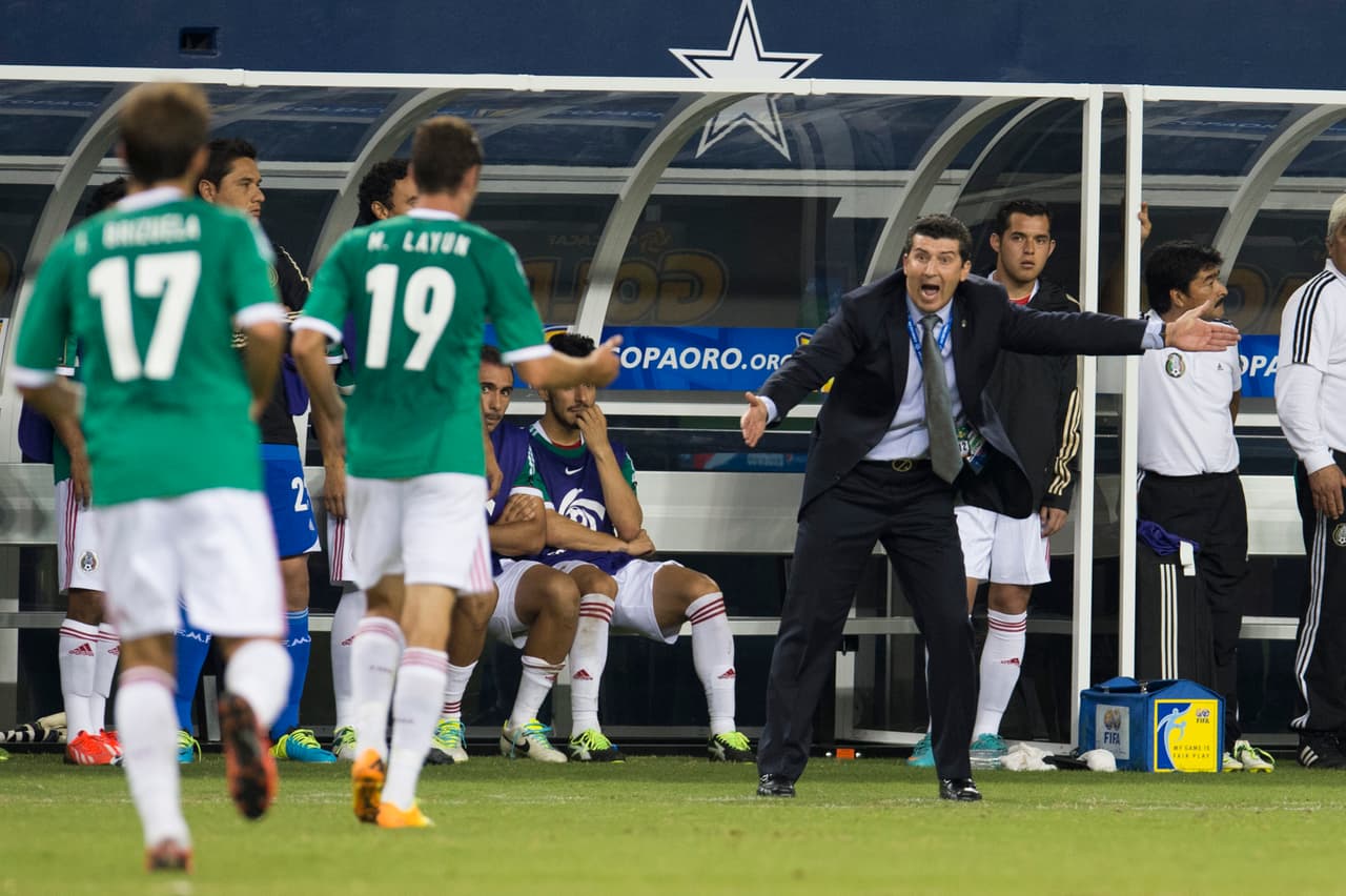 Entre los factores que detonaron la salida del ‘Chepo’ están la falta de apoyo de los jugadores, quienes no terminaron de rendir a lo largo de la eliminatoria y torneos internacionales.