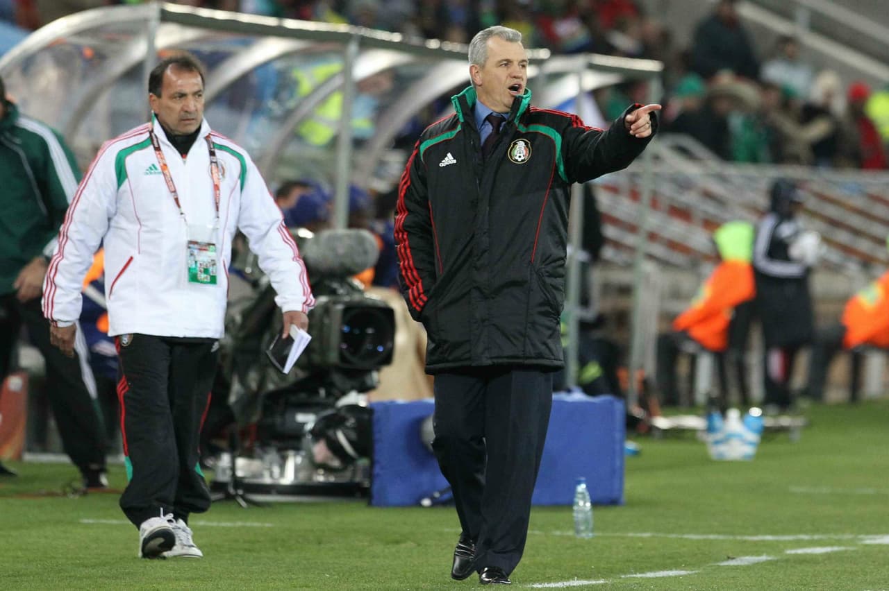 Otro detalle que generó dudas y polémicas fue su forma de tratar a la prensa en momentos específicos, además de convocar a jugadores que nadie tenía contemplados como el caso de Oscar Pérez.