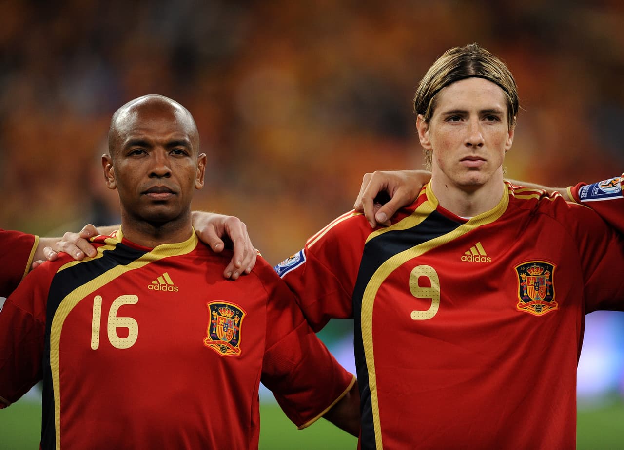 A nivel jugadores, en el 2004 introdujo la opción para los jugadores de poder representar a un país del que tiene nacionalidad antes de los 21 años, sin importar si jugo para otra selección. Aunque para el 2009 modificó esta regla.