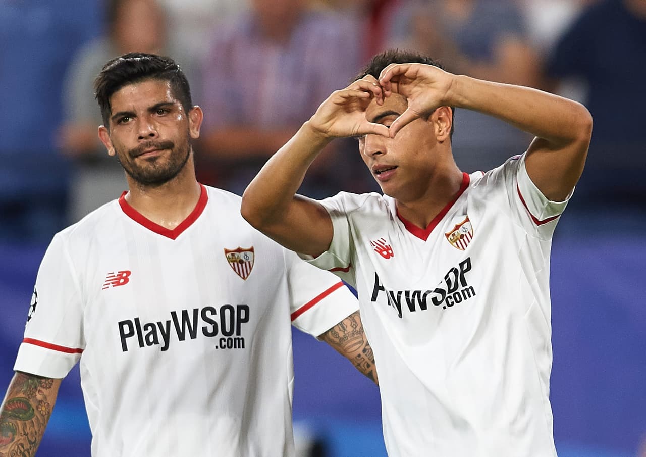 Sevilla golea y toma el control del grupo E