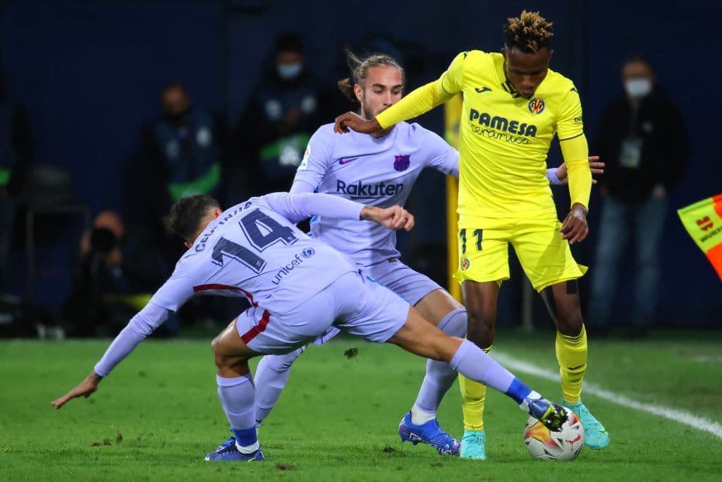 Frenkie de Jong, Memphis Depay y Philippe Coutinho marcan en La Cerámica y le pegan 1-3 al Villarreal.