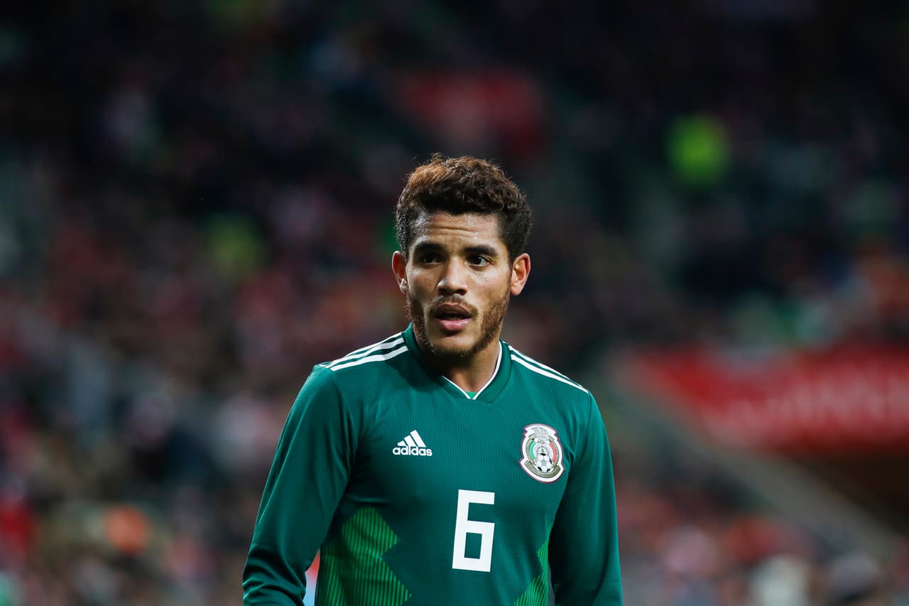 Jonathan dos Santos es otro de los casos que ahora mismo necesita juego para no perder ritmo rumbo al Mundial. Su participación con LA Galaxy le deja condicionado el tiempo para agarrar ritmo rumbo a Rusia. Seguro Osorio quiere evitar eso a toda costa y lo veremos en el once inicial.