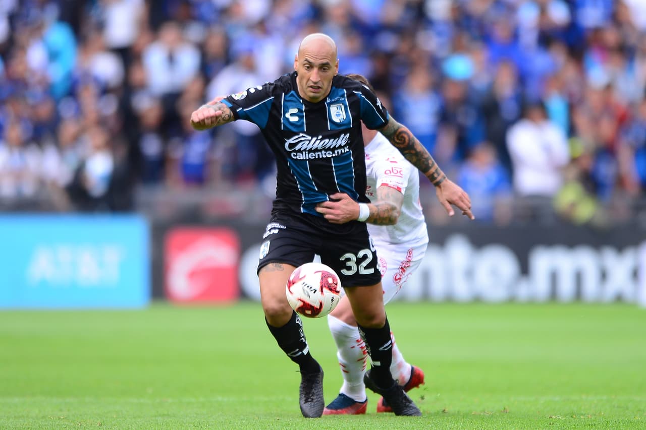 El Querétaro dominó a los Xolos de principio a fin y terminó goleándolos por 3-0 con goles de Nahuelpán, Ruiz y Castillo.