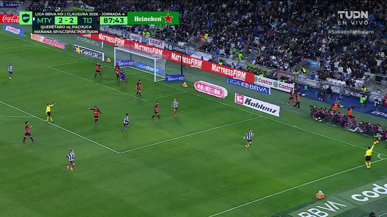 ¡TIRO ATAJADO! disparo por Sergio Canales.