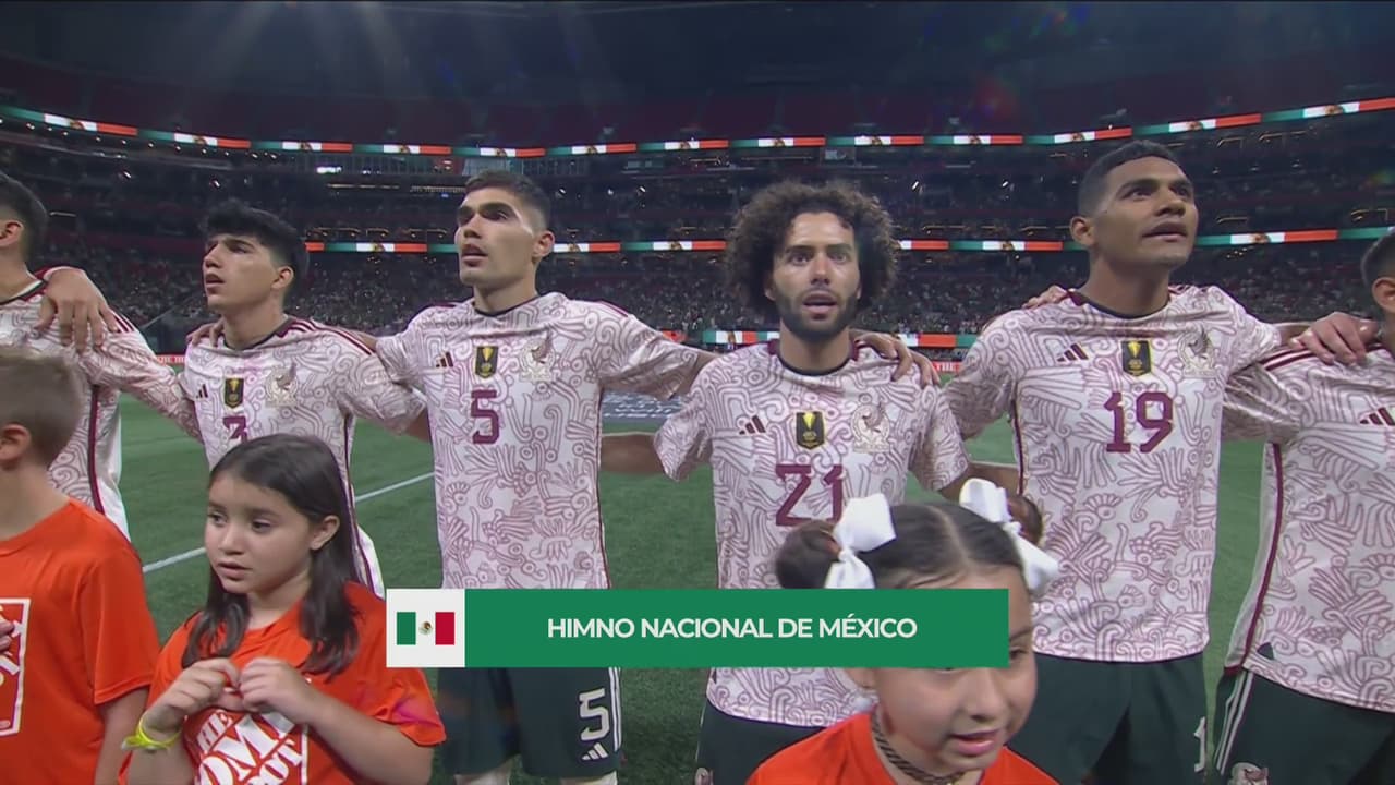 ¡Con mucha pasión! México hace que el himno nacional resuene en Atlanta