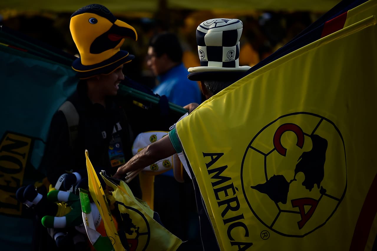 Los fanáticos del América en familia listos para el duelo contra León.