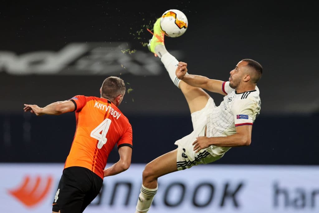 El Basel parece como si estuviera perdido dentre del terreno de juego y no hilan más de 10 pases seguidos.