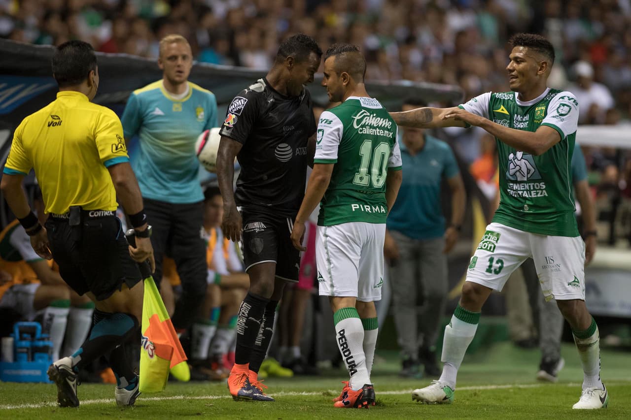 Al final, los ánimos se calentaron entre ambos equipos sin que pasara a mayores.