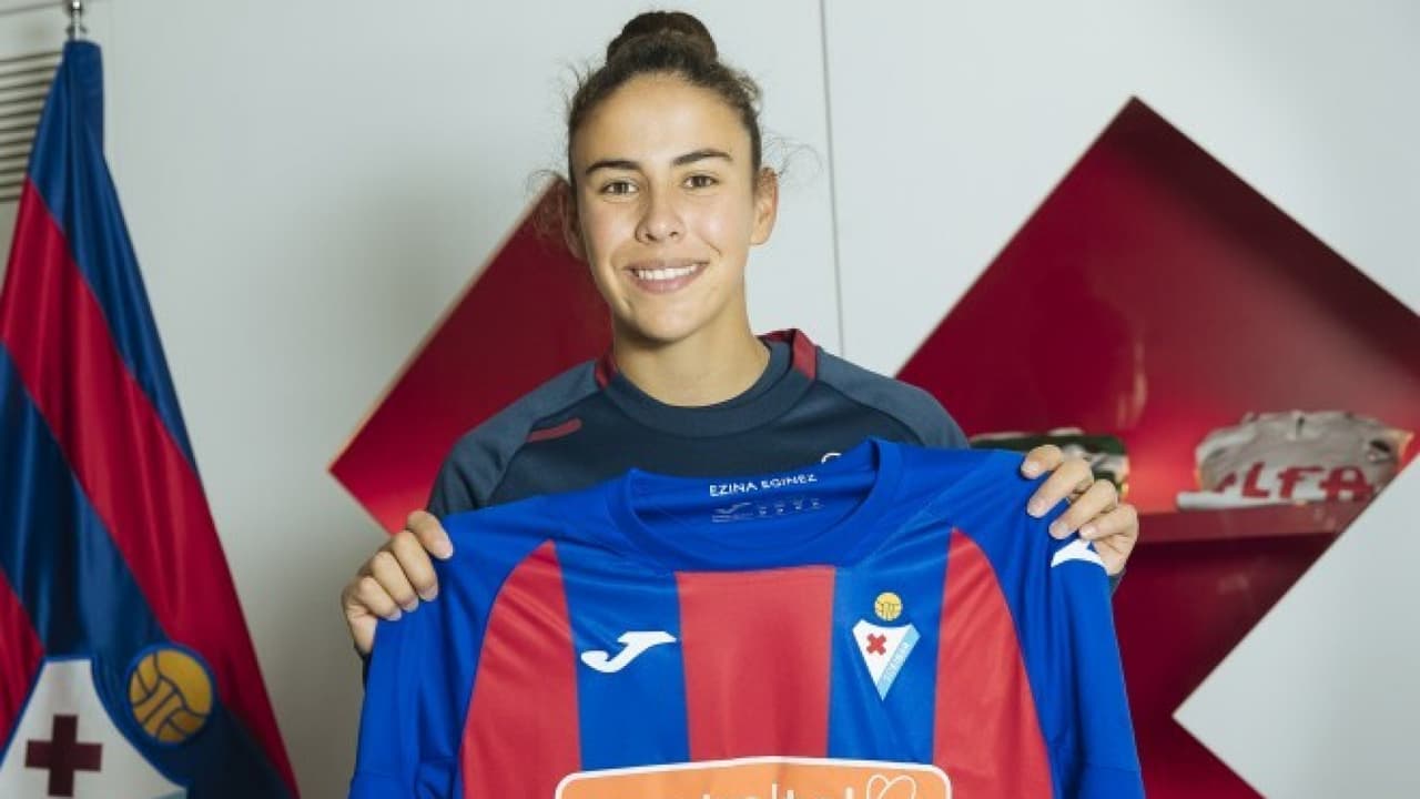 ¡Orgullo! Mexicana es firmada por el Eibar de España