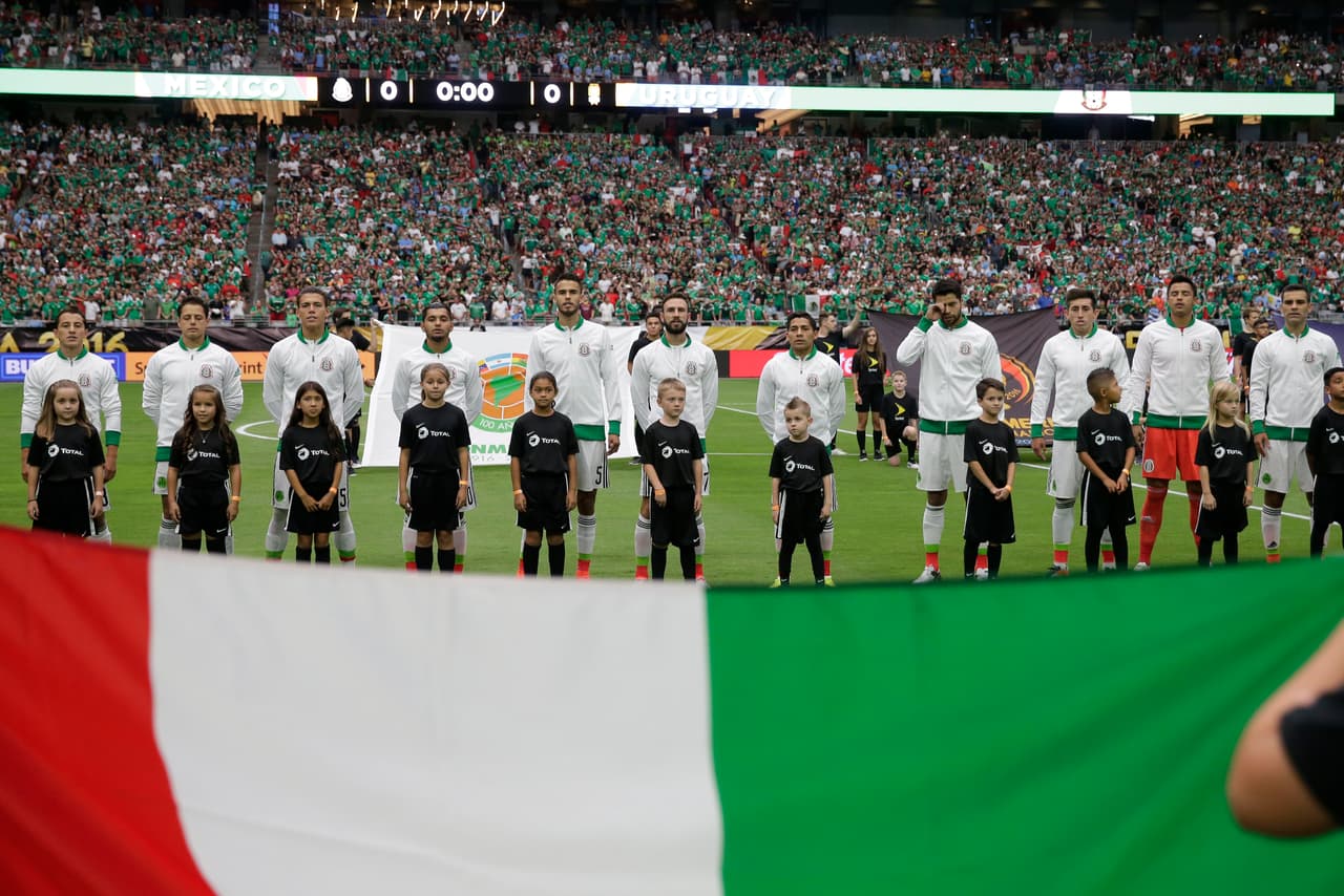 De hecho, el 
<i>Tri </i>debutó en la Copa América ante Uruguay al que le ganó por 3-1, abriendo el camino hasta los cuartos de final.