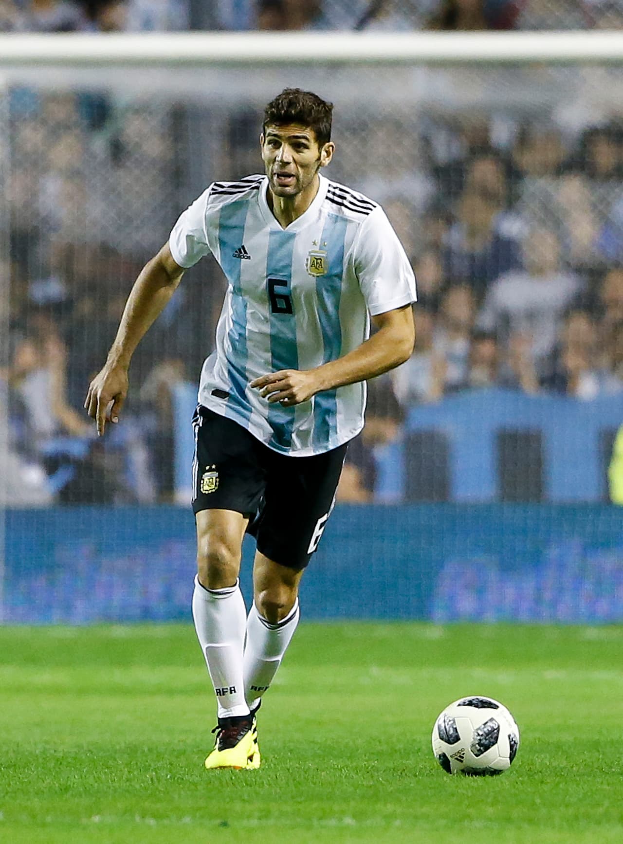 Federico Fazio de la AS Roma es el más alto de Argentina con 1.99m