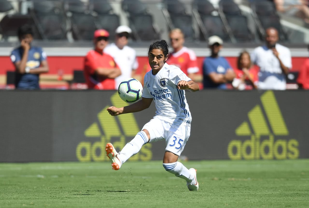 SANTA CLARA, CA - JULY 22: Gilbert Fuentes #35 of the San Jose Earthquakes passes the ball up the field against Manchester United during the second half of their exhibition soccer game at Levi's Stadium on July 22, 2018 in Santa Clara, California. The game ended in a 0-0 tie. (Photo by Thearon W. Henderson/Getty Images)