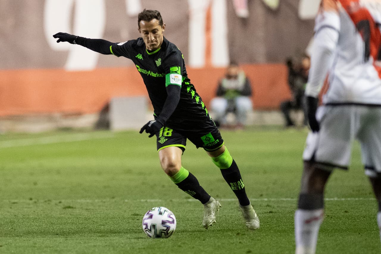 Rayo Vallecano 2(4)-2(2) Real Betis | Catena (47’) abrió el marcador para los locales y Joaquín Sánchez (84’) emparejó los cartones. En tiempo extra, Morón (97’) adelantó a Betis nuevamente y Martín García (118’) obligó a tanda de penales, donde finalmente cayeron los visitantes. Lainez y Guardado salieron al 69’ y al 63’, respectivamente.