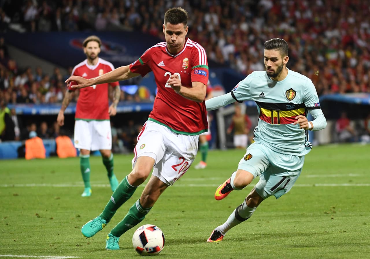 Pese a tener llegadas constantes los belgas tardaron en ampliar la diferencia en el marcador.