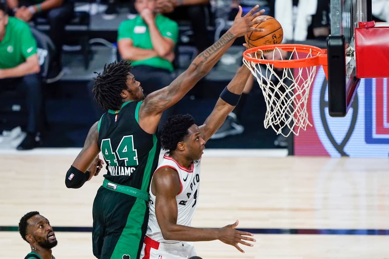 Boston Celtics pegan primero y con un marcador de 112-94 sobre los Raptors, los celtics ponen la serie 1-0.