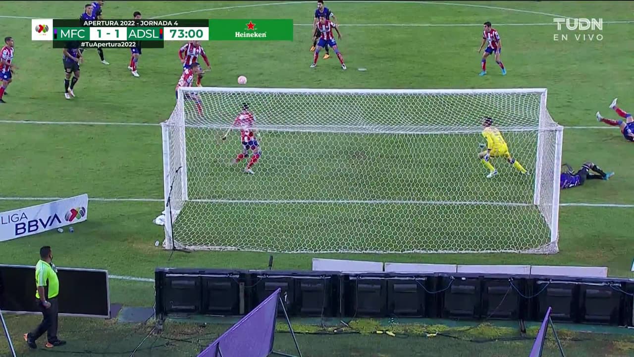 ¡TIRO ATAJADO! disparo por Juan Manuel Sanabria.