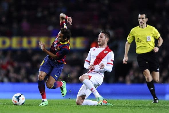 Sí, Neymar salió del banco, donde descansaba por no estar en buena forma y comenzó a dejar rivales en el camino.