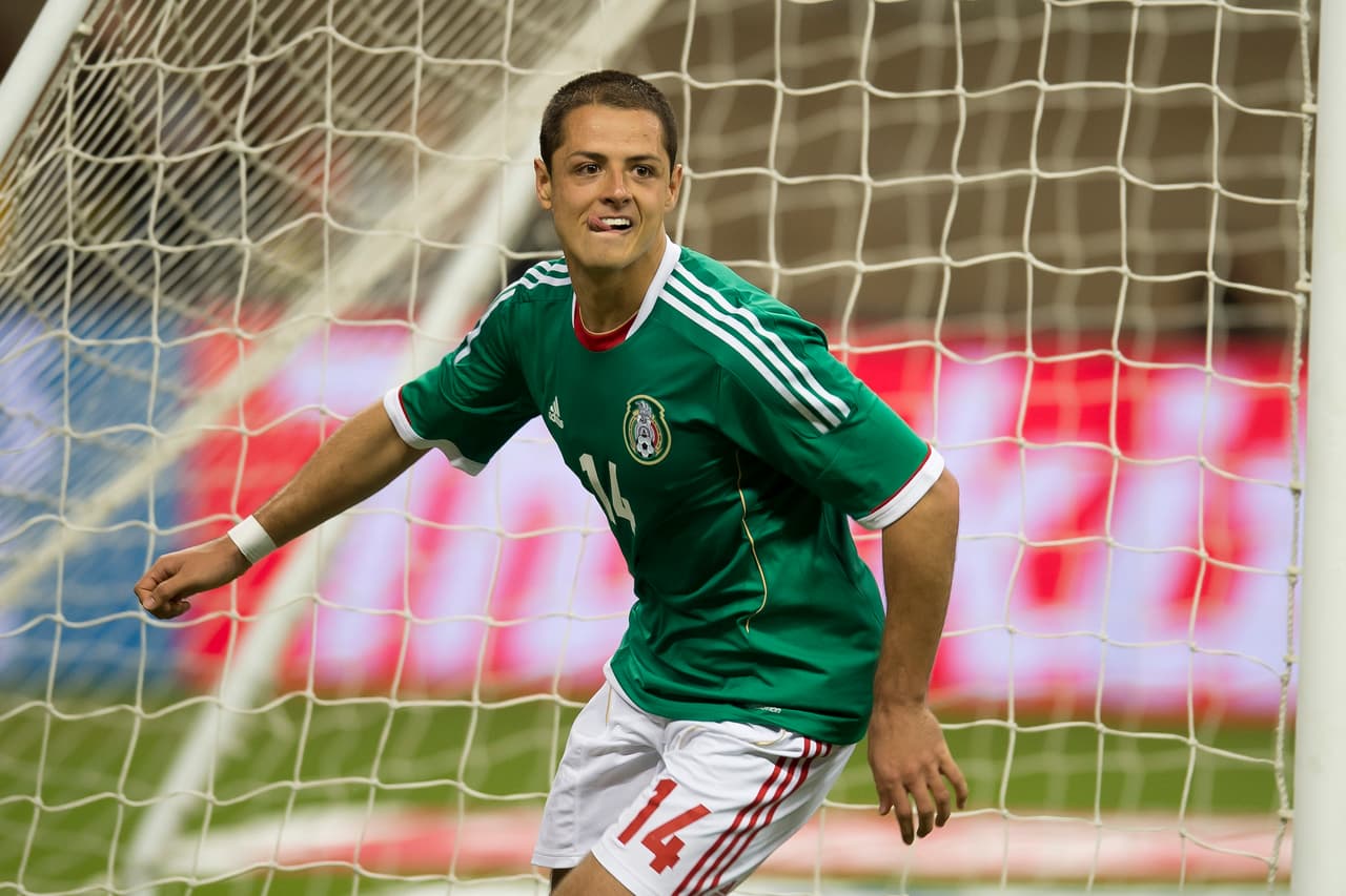 Así festejó 'Chicharito' su gol contra Nigeria en el amistoso del 31 de mayo de 2013, cuando se empató 2-2.
