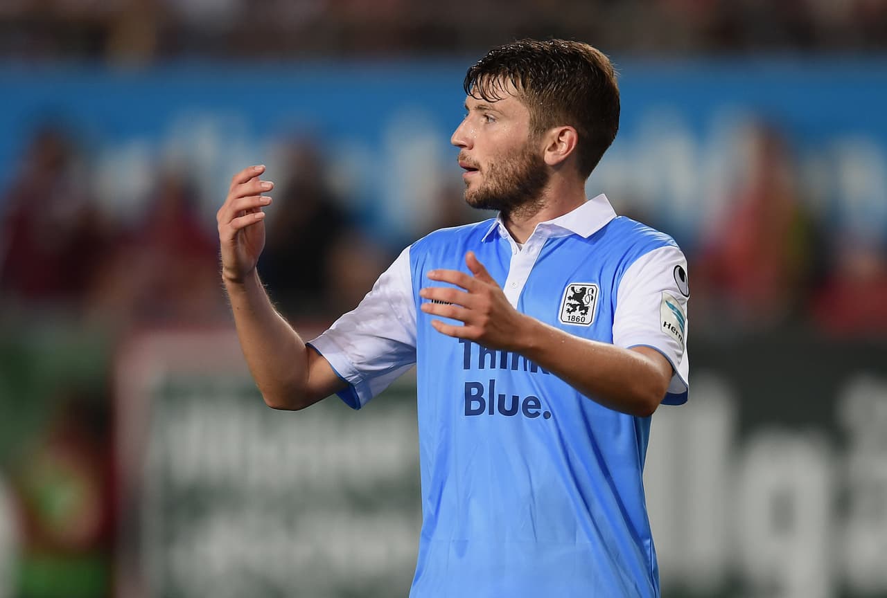 Ilie Sánchez es uno de esos centrocampistas talentosos pero el físico no le dio para la élite. En 2014 salió hacia Alemania y actualmente juega en la MLS con Kansas City.