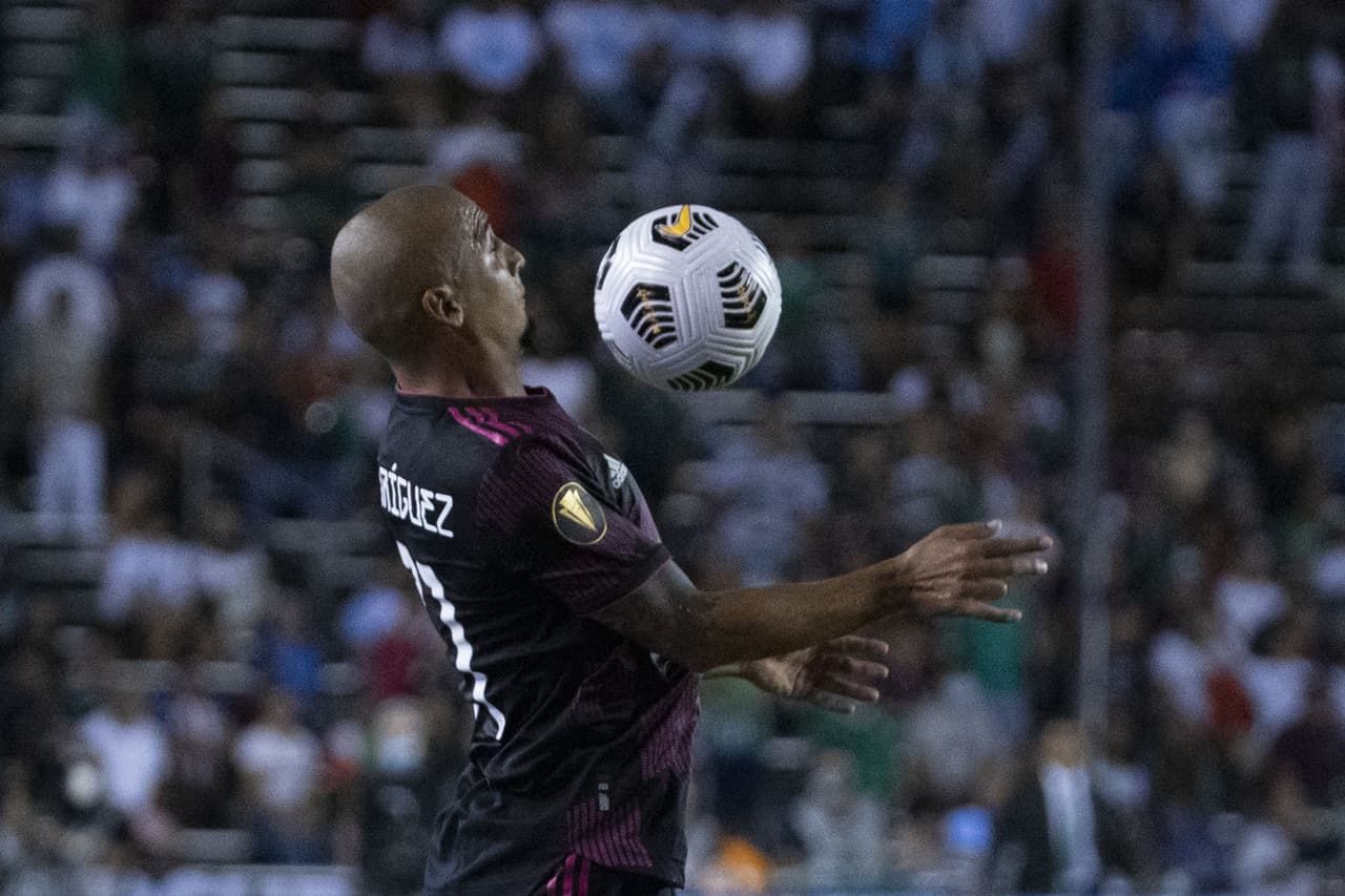 Tras su decepcionante debut ante Trinidad y Tobago, el Tricolor consiguió su primera victoria en la Copa Oro de la mano del 'Mellizo', quien hizo dos goles, y Orbelín Pineda, quien marcó el tercero.
