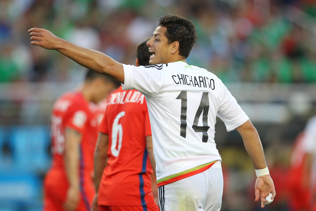 Finalmente llegamos a Javier Hernández, el gran referente en el ataque y quien fue borrado por la zaga chilena con su buena marca. El “Chicharito” no tuvo una oportunidad clara de gol en todo el partido.