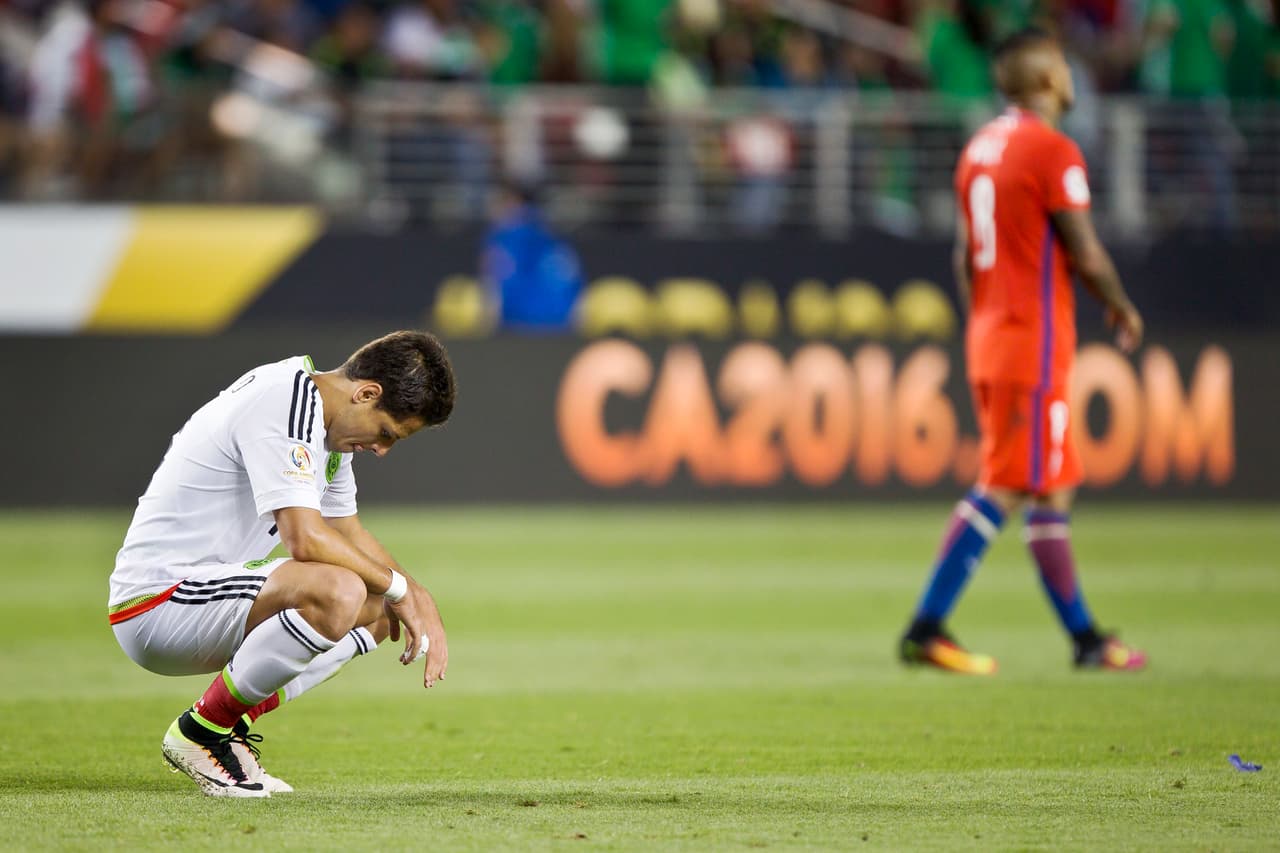 Javier lució estresado y presionado en el encuentro, esto hizo que entrara en desesperación y frustración para al final perder cualquier ánimo para desmarcarse y ser opción para sus compañeros.