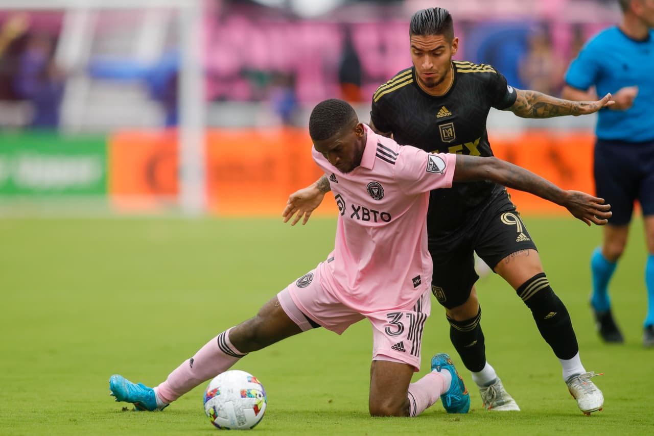 'Chicho' Arango fue una presencia ofensiva importante para Los Ángeles.
<br>