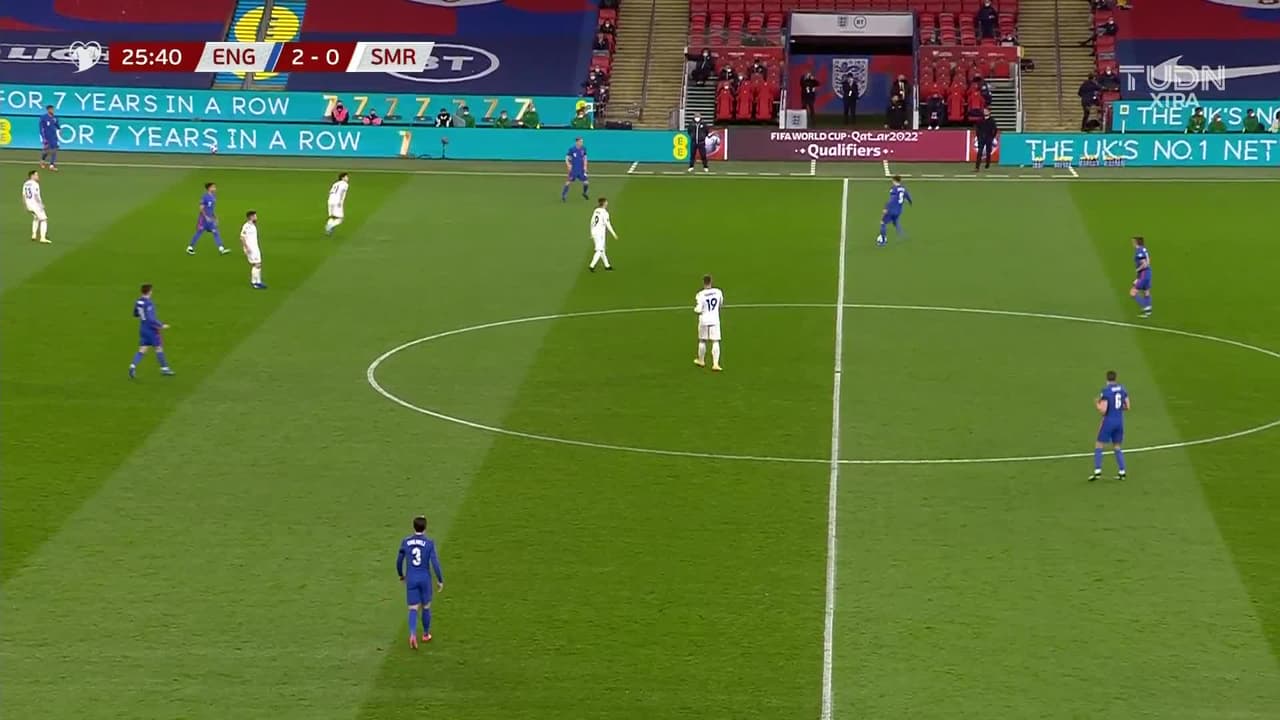 ¡TIRO ATAJADO! disparo por Mason Mount.