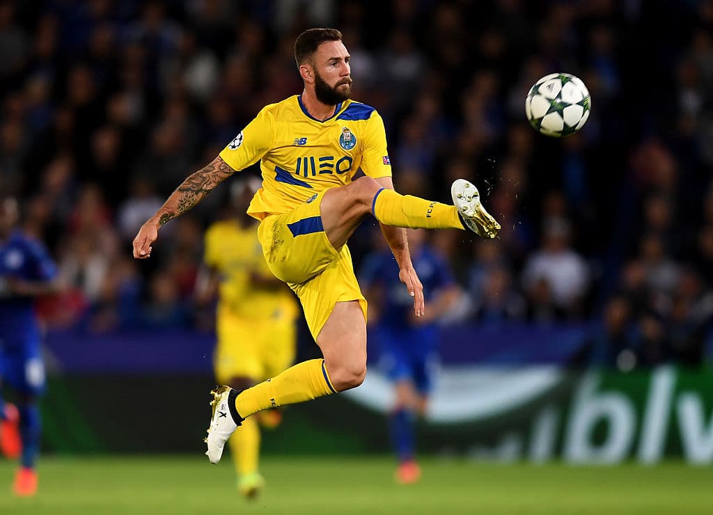 Miguel Layún salió del Oporto luego de un paso en el que al final tuvo cada vez menos oportunidades. Aún así, ese período de poco fútbol fue de mucha amistad con el español Íker Casillas.