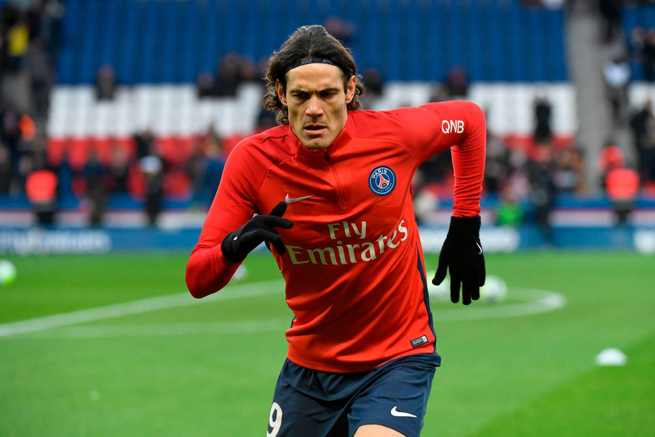 Por su parte, el uruguayo Edinson Cavani tenía clara su prioridad de seguir sumando en la tabla de goleadores en favor de su equipo.