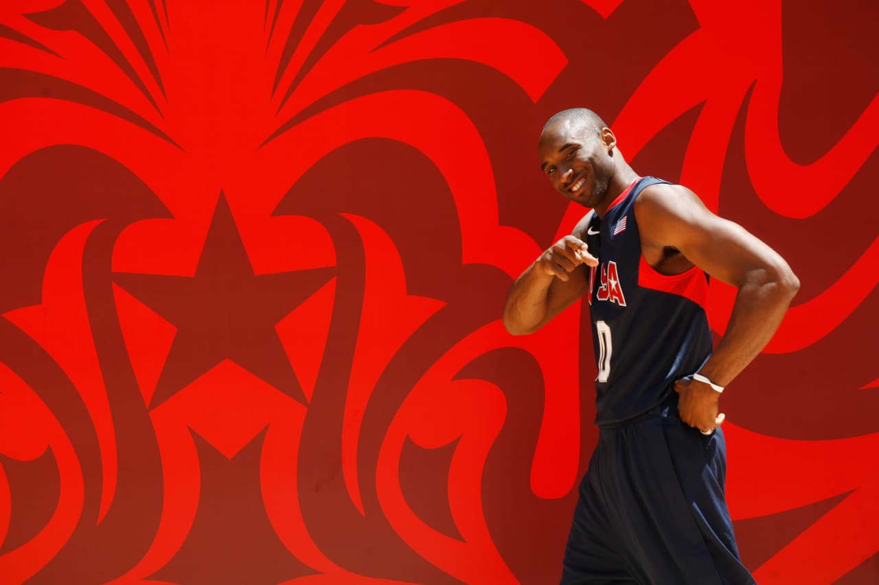 Kobe representando al equipo de Estados Unidos.