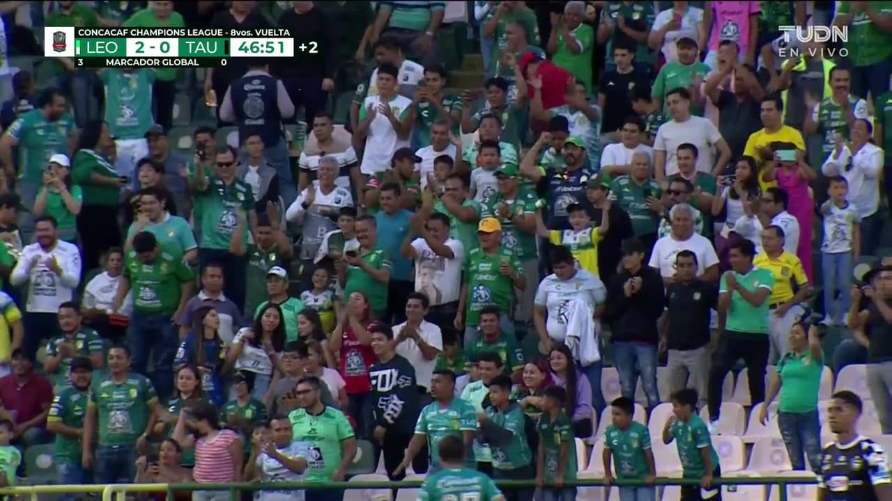 ¡GOL!  anota para León. Elías Hernández
