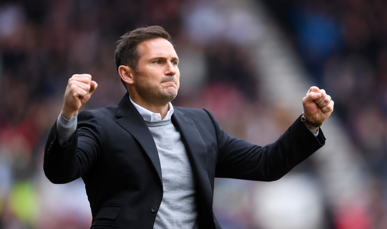 Lampard podría convertirse en técnico de Premier League en su año de debut como DT.