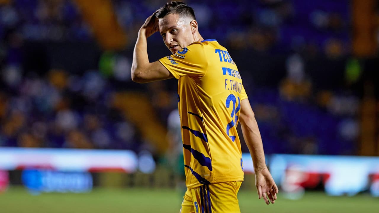 Miguel Herrera no contempla a Thauvin como titular ante Querétaro