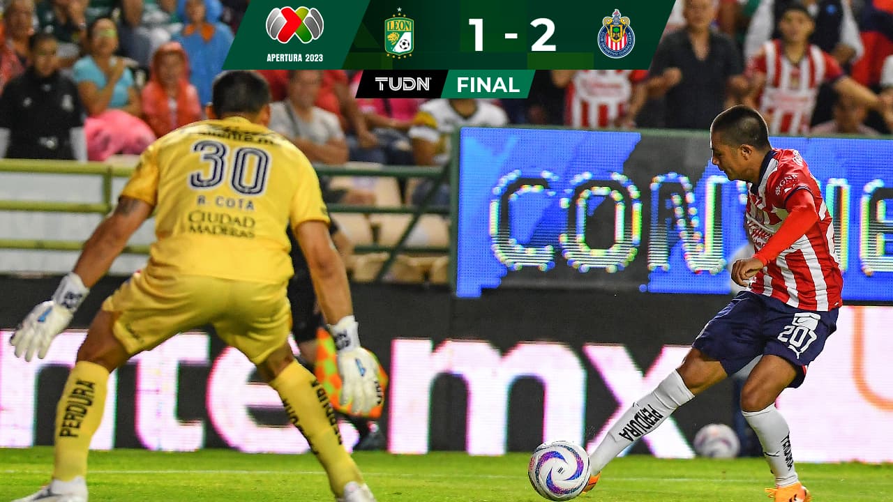 Chivas derrota a León a domicilio con gol de su debutante Yael Padilla