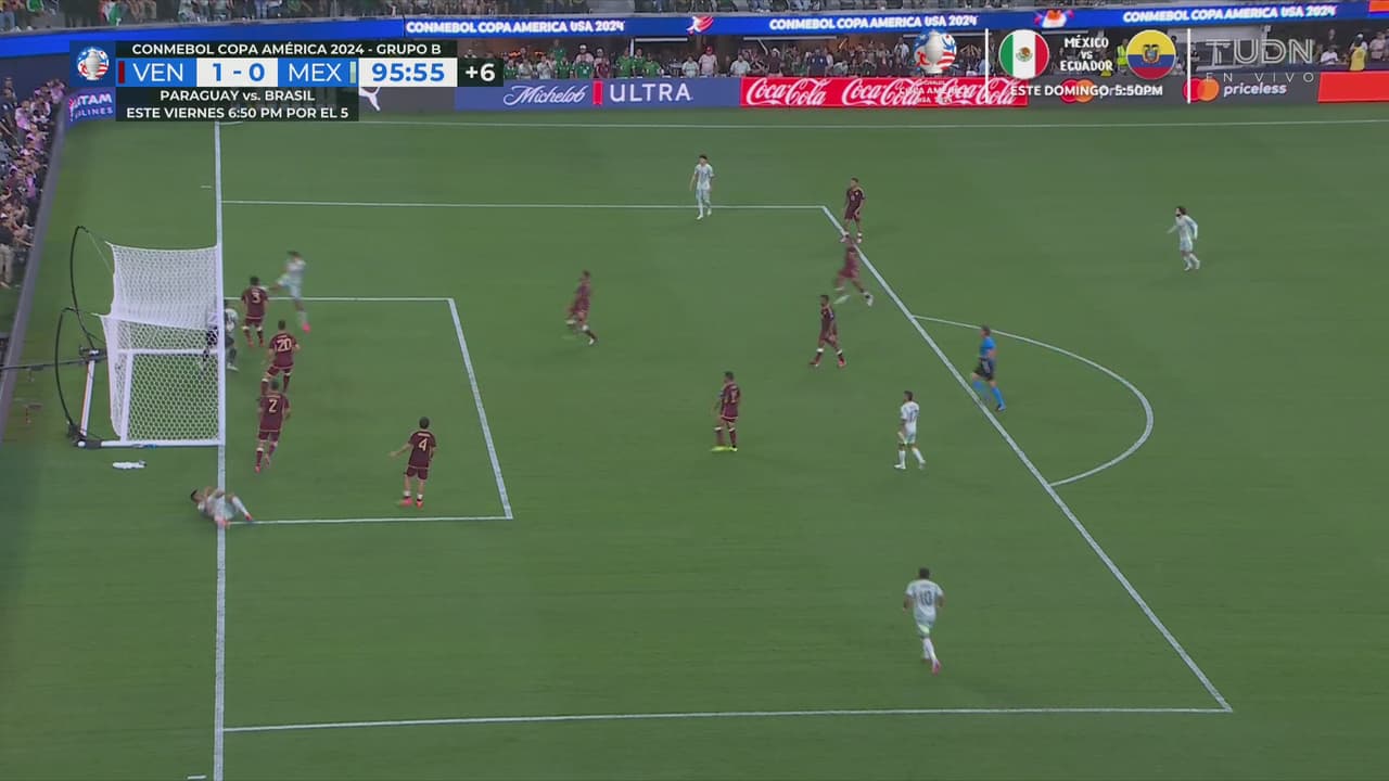 ¡Disparo de Romo y Venezuela la salva en la línea!