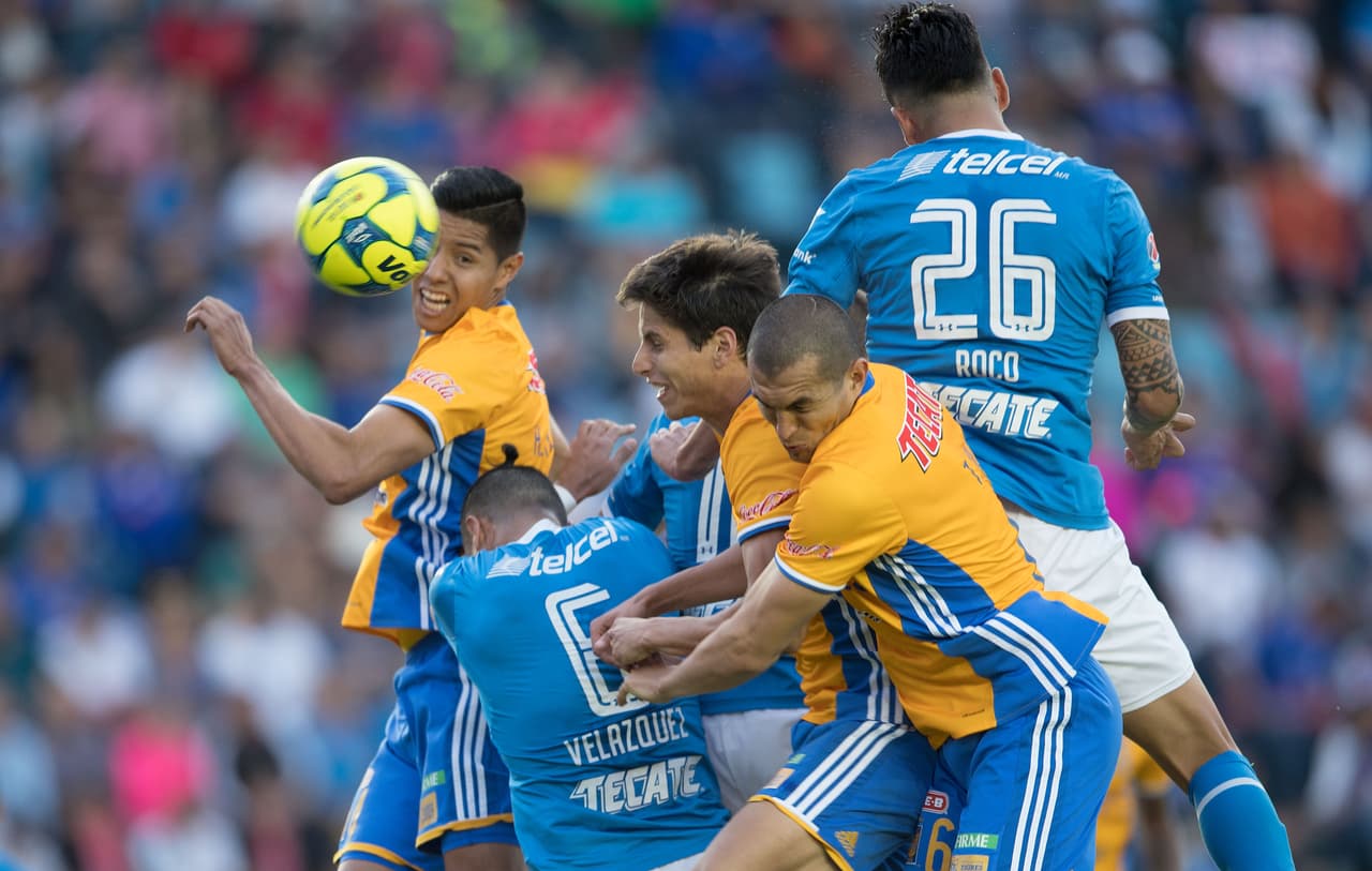 Action photo during the match Cruz Azul vs Tigres UANL, Corresponding 11st round of tournament Clausura 2017 of the League BBVA Bancomer MX, at Azul Stadium. Foto de accion durante el partido Cruz Azul vs Tigres UANL, Correspondiente a la Jornada 11 del Torneo Clausura 2017 de la Liga BBVA Bancomer MX, en el Estadio Azul, en la foto: Julian Velazquez de Cruz Azul, Jurgen Damm, Jorge Torres Nilo de Tigres y Enzo Roco de Cruz Azul 18/03/2017/MEXSPORT/David Leah.
